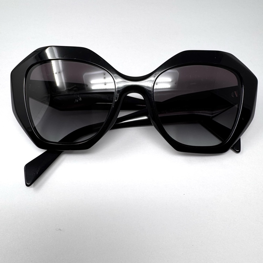 PRADA sunglasses, made in Italy - Picture 4 of 12